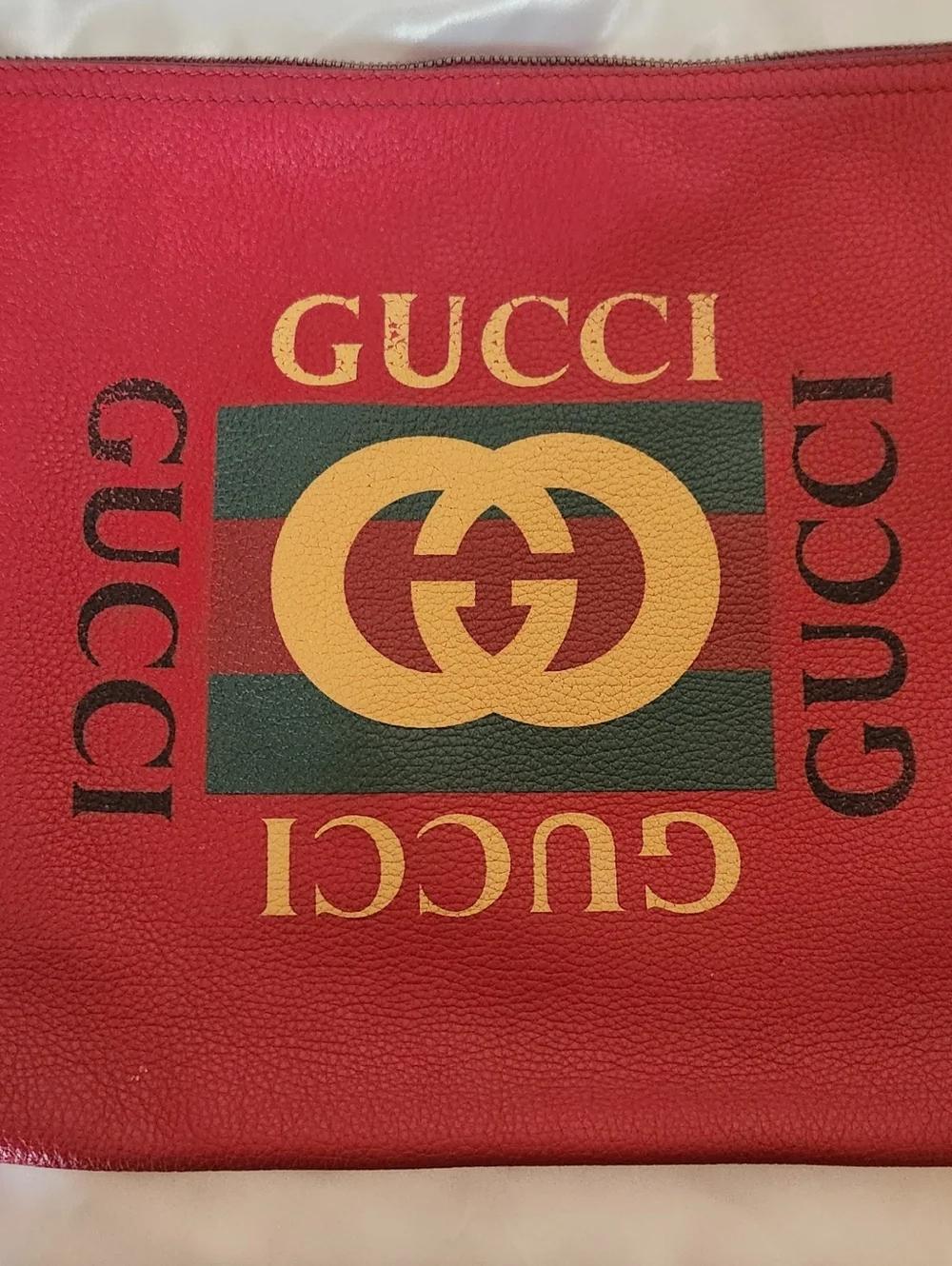 Gucci Calfskin Red Leather Portfolio Clutch - Picture 3 of 10